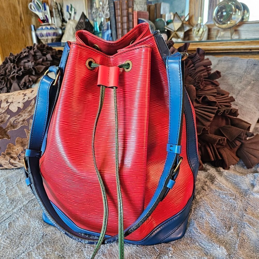 Vintage Louis Vuitton Tricolor Noe in Red Castillian Epi Leather